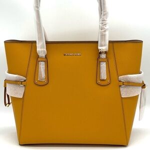 Michael Kors Voyager EW Tote Bag Leather Marigold